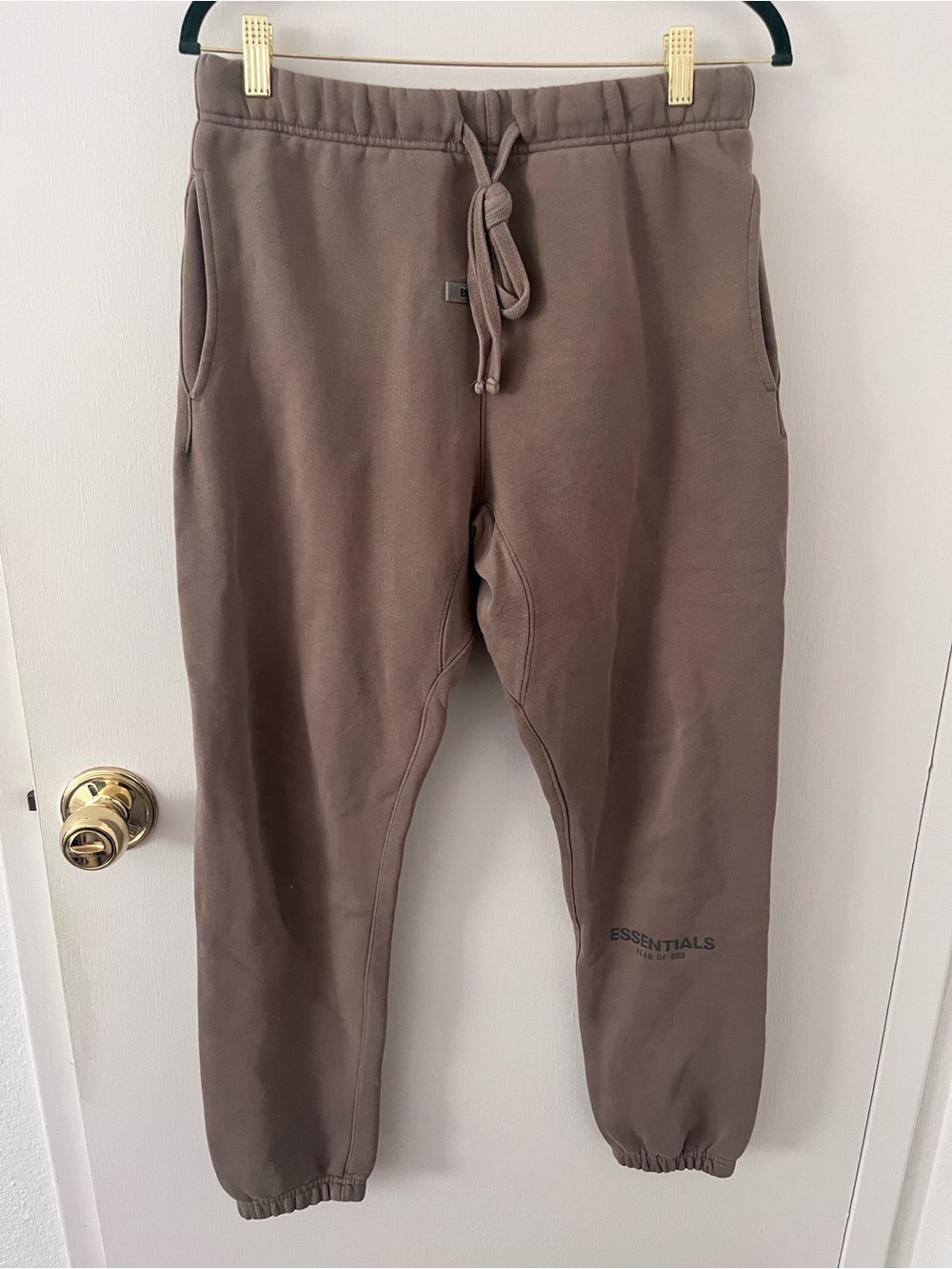 Fear of God Essentials Jogger Sweatpants Taupe Brown Size Medium Men's